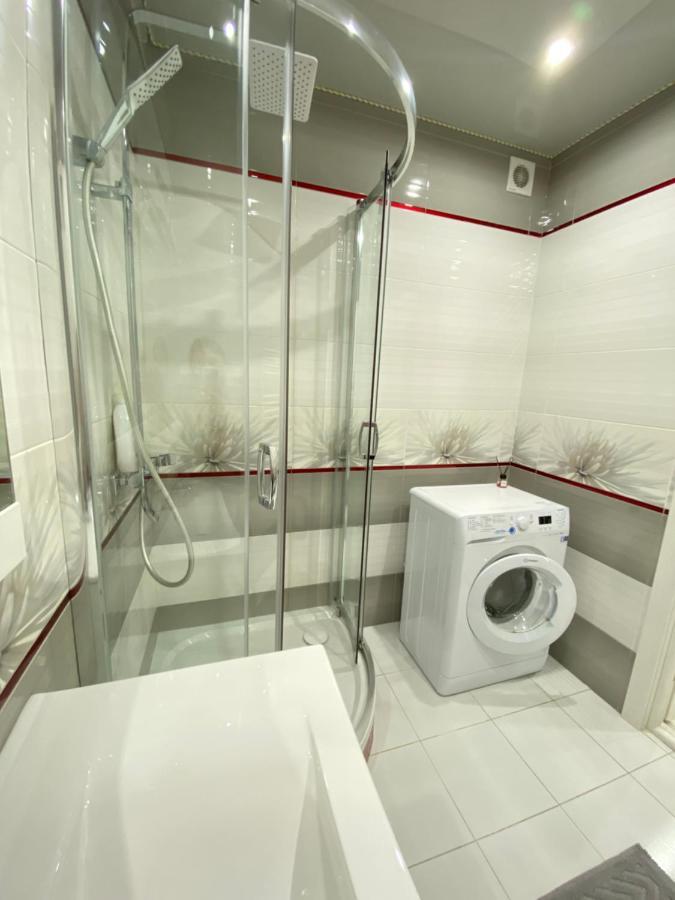 Two Bedroom Large Apartment In Chisinau Exterior foto