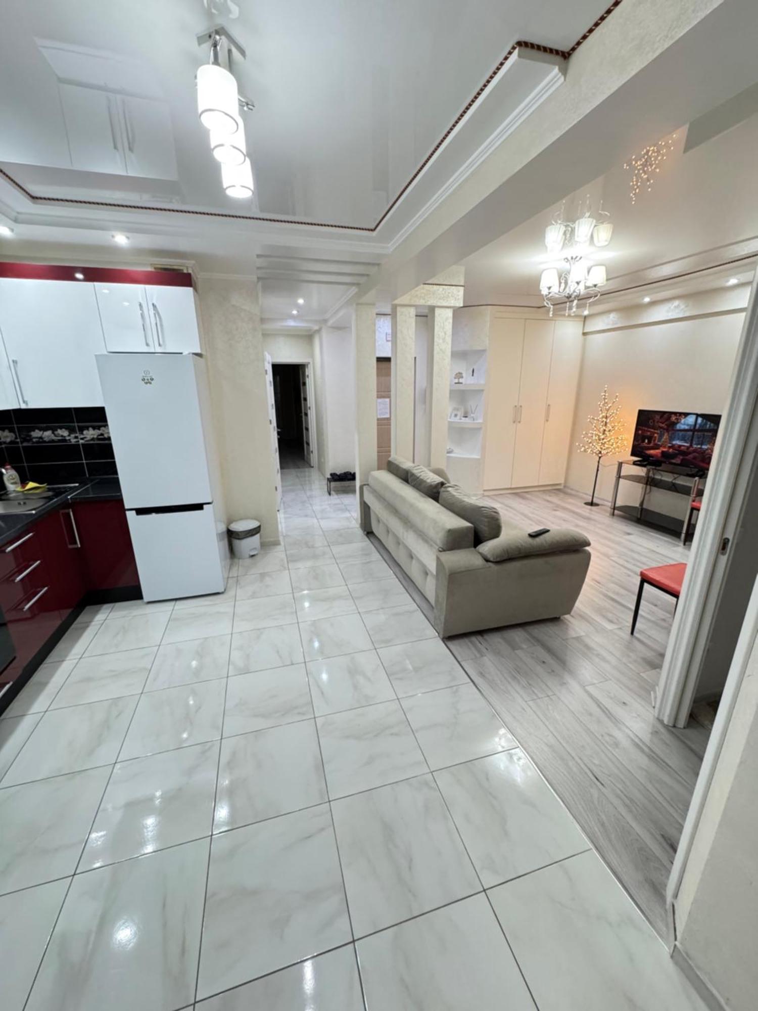 Two Bedroom Large Apartment In Chisinau Exterior foto